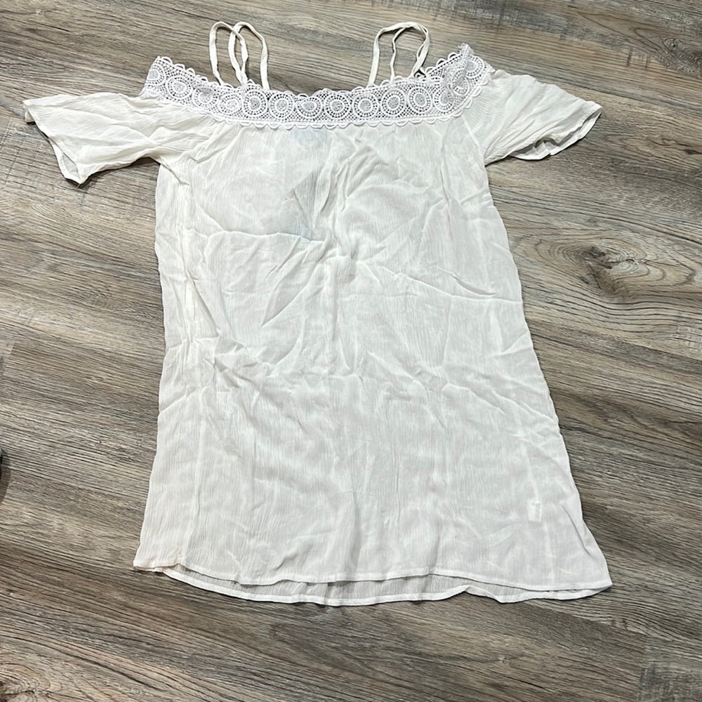 White beach cover up